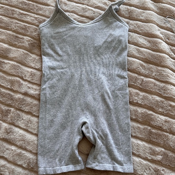 Alo Suns Out Onesie Size Small - Picture 1 of 3